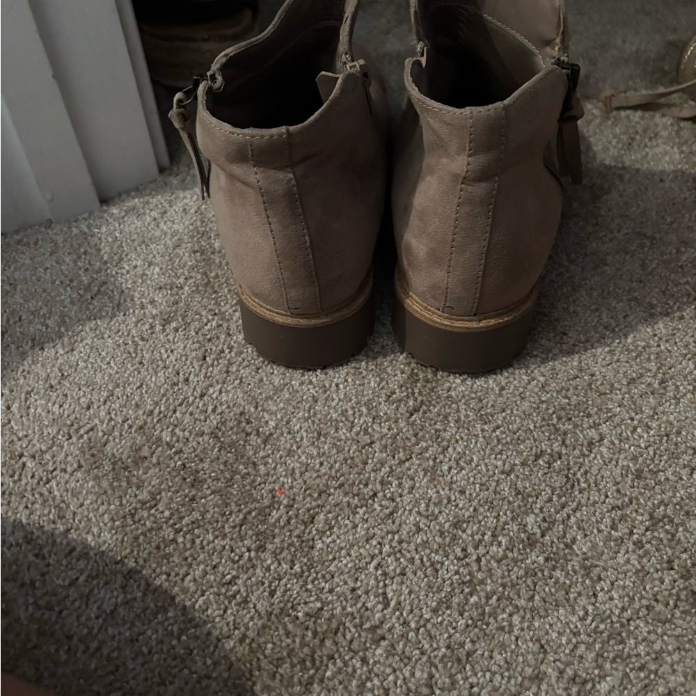 Shoes - Picture 3 of 3